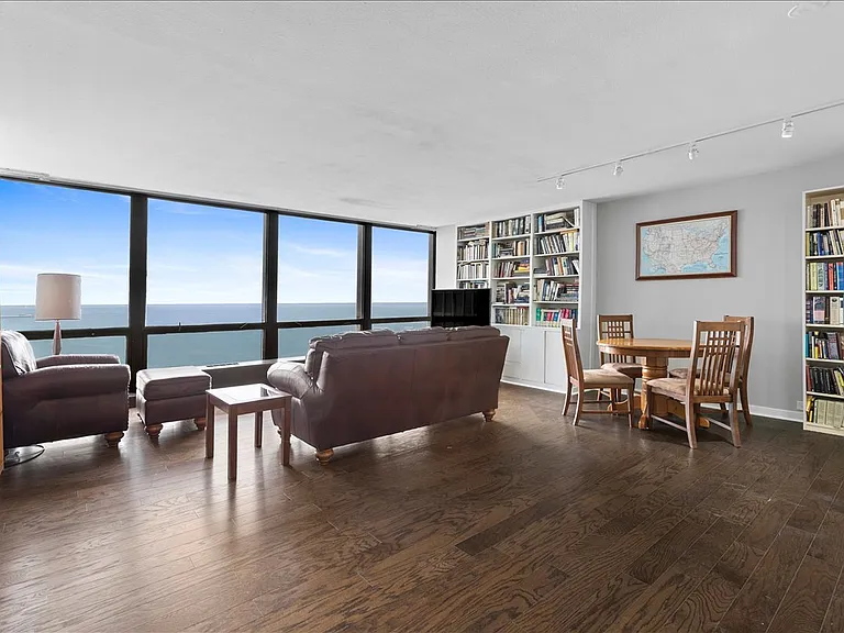 900 N Lake Shore Dr #1209 — Photo 3
