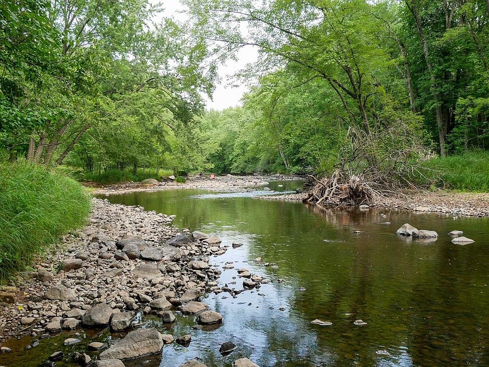 1st image of +/-2.39 Acres W RIVERSIDE DRIVE