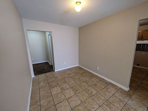 4th image of 3820 W Lynwood Dr