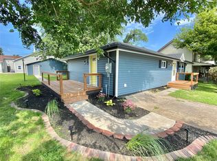 110 N Main St, Medora, IL 62063