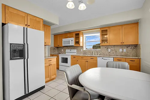 1605 Abaco Dr #M4 Photo 1