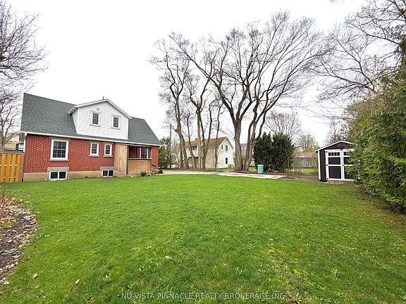 3rd image of 7061 Longwoods Rd