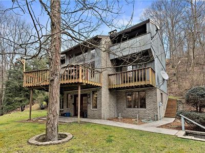 362 Chartiers Ln, Lower Burrell, PA, 15068