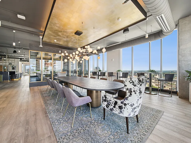 Sky Lounge
