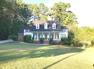 260 E Tennant Cir, Chickamauga, GA 30707