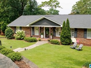 1248 Lincoya Dr, Vestavia Hills, AL 35216