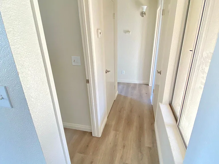 3223 W Clinton Ave #101 — Photo 4