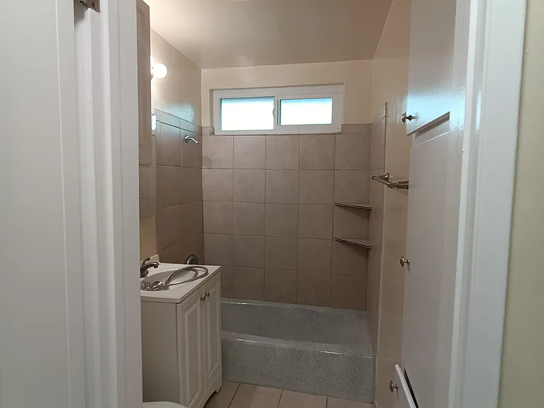 6809 Vinevale Ave #K — Photo 16