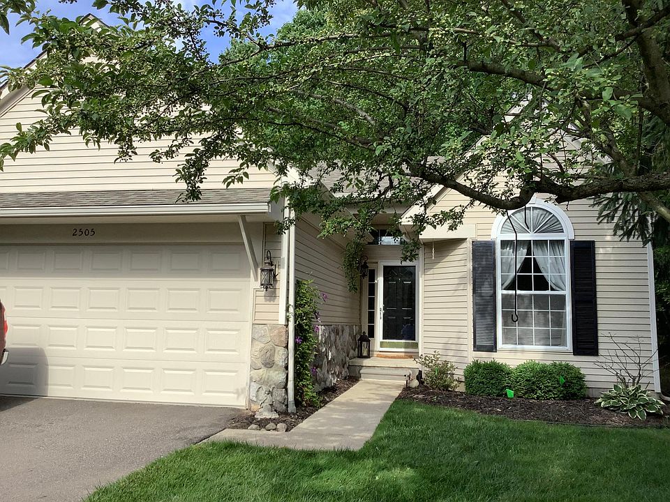 1st image of 2505 Pine Dr