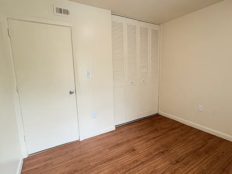 305 Balfour Dr #120 — Photo 11