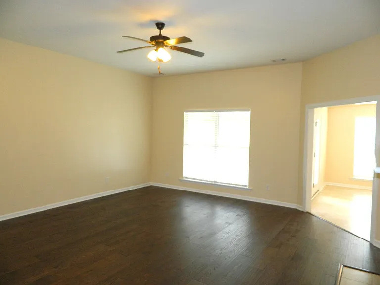 498 Sebastian Dr — Photo 19