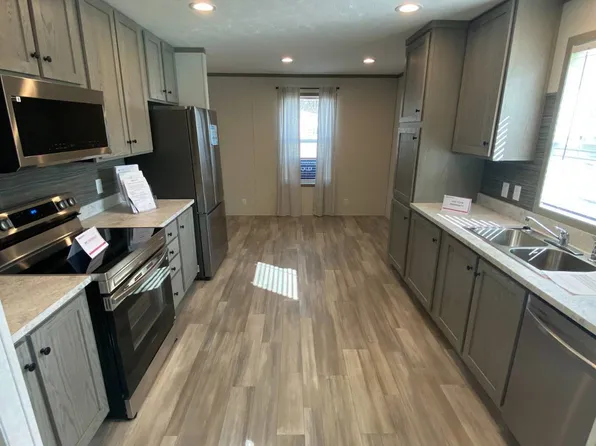 108 Cottonwood Blvd #108COT, Morton, IL 61550