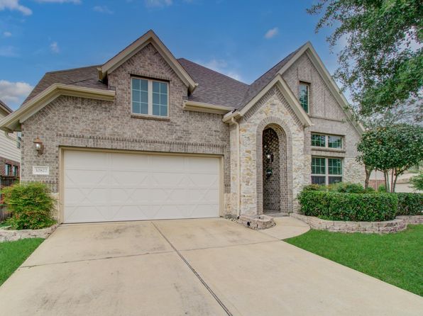 10822 Paula Bluff Ln, Cypress, TX 77433