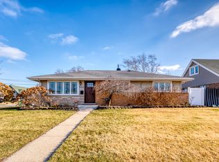 8855 Southfield Dr, Bridgeview, IL