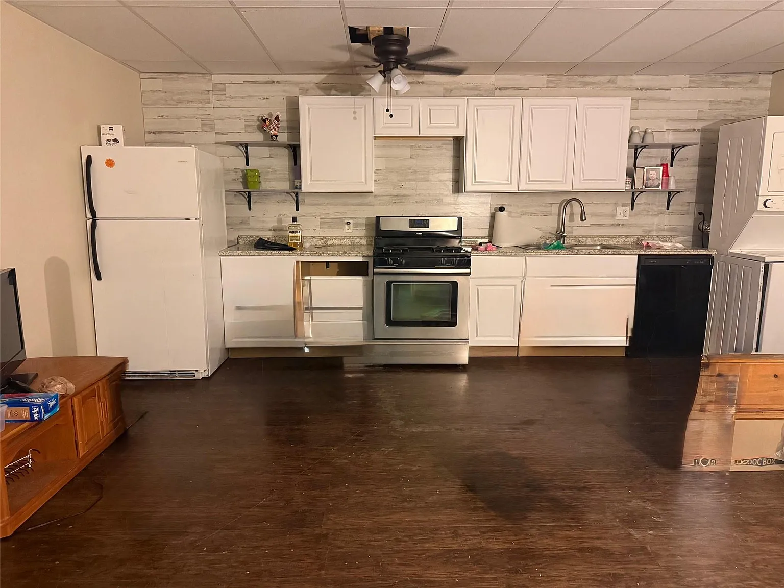 1 bed, 1.0 bath, 700 sqft, $1,100 — Photo 1