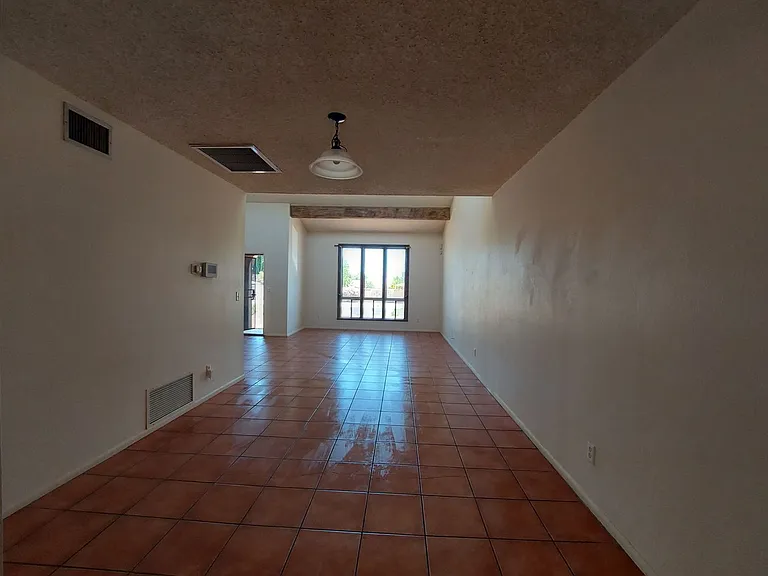 2604 Inverrary Dr — Photo 6