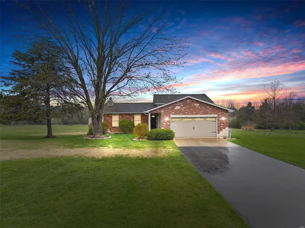 20741 E Deer Rdg, Warrenton, MO 63383