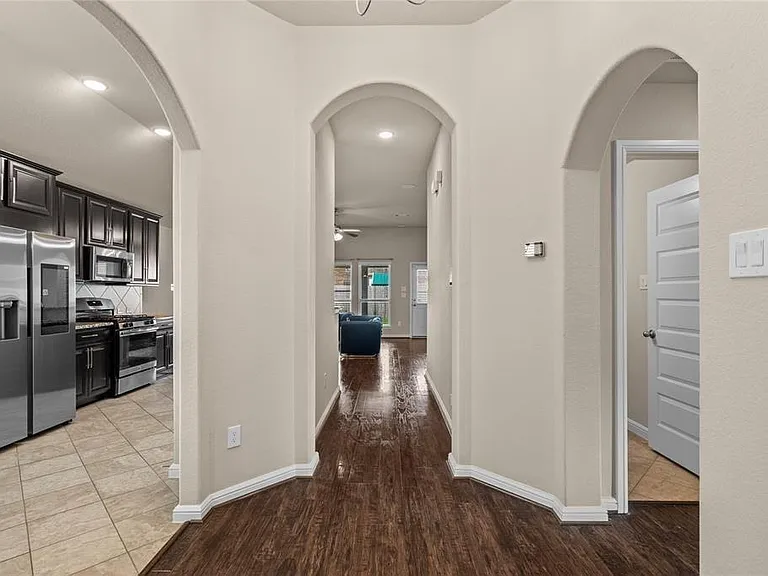 4808 Ladona Ct — Photo 7