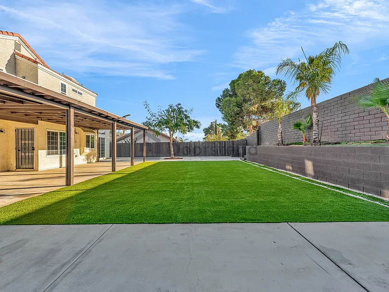 26150 Coronada Dr — Photo 48