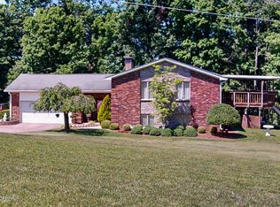 305 Cedar Creek Ln, Shepherdsville, KY 40165