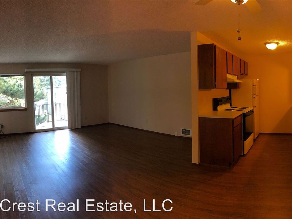 1st image of 11539 Greenwood Ave N #304
