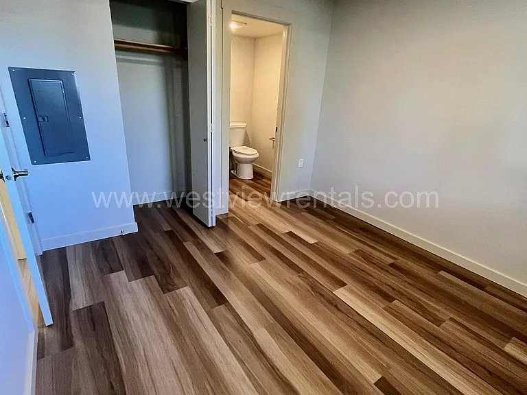 135-139 Prince Ave — Photo 314
