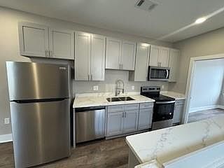 4th image of 8429 Apple St #2A