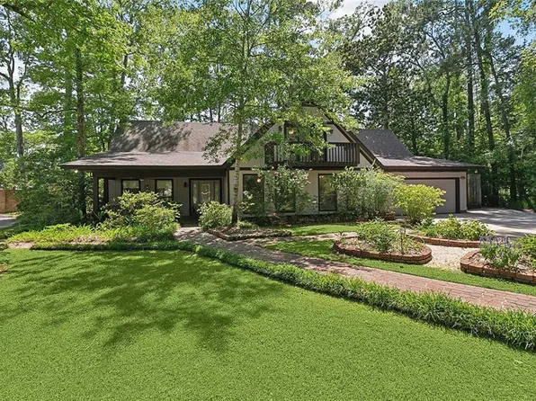 201 Natchez Pl, Mandeville, LA 70471