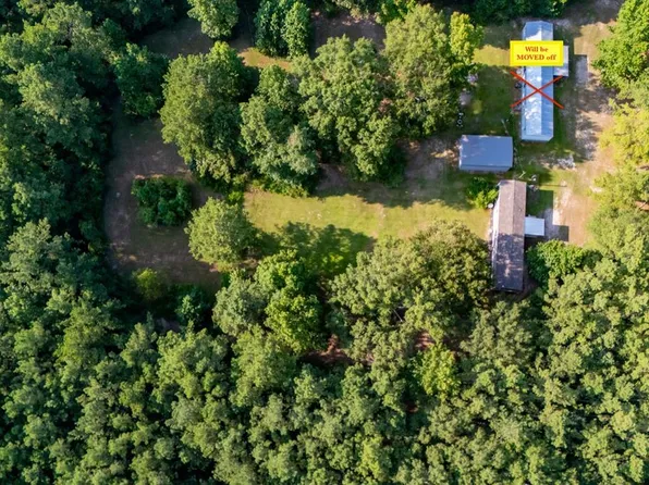 271 Parker Dr, Zavalla, TX 75980