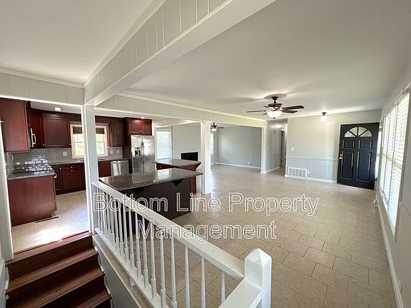 4th image of 17120 Green Hill Rd