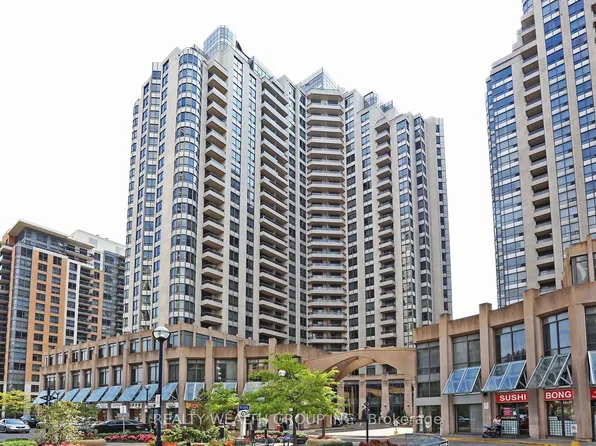 15 Northtown Way #1017, Toronto, ON M2N 7A2