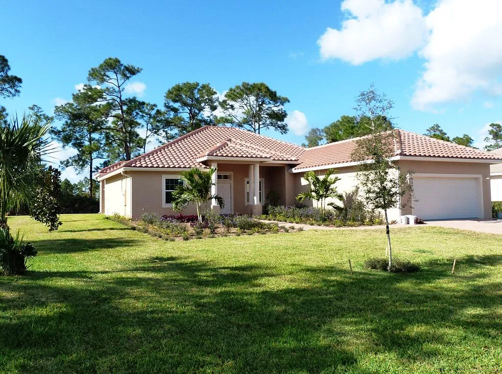 3 bed, 2300 sqft, $4,200 — Photo 1