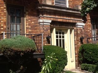 2288 Murray Hill Rd, Cleveland, OH 44106