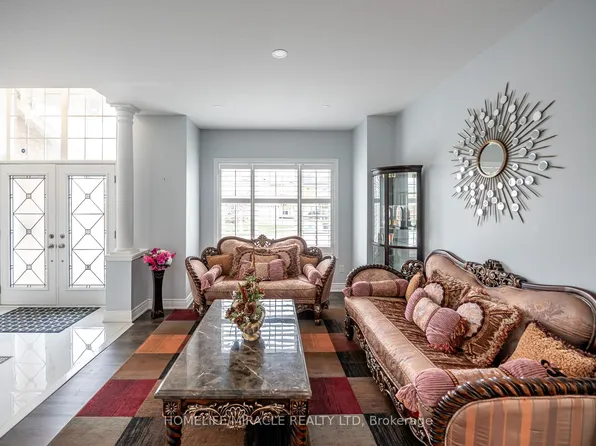 267 Penny Ln, Hamilton, ON L8J 0E5