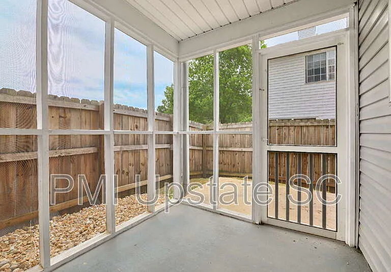 12 Hayfield Ln — Photo 16