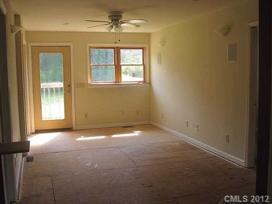 5th image of 9110 Echo Ln