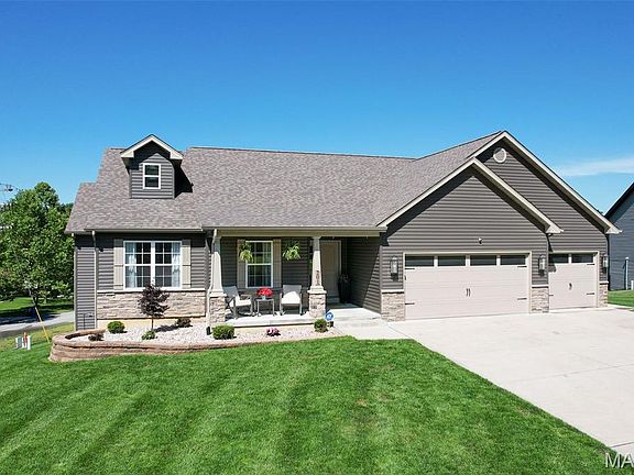 2nd image of 201 Auburn Ridge Dr