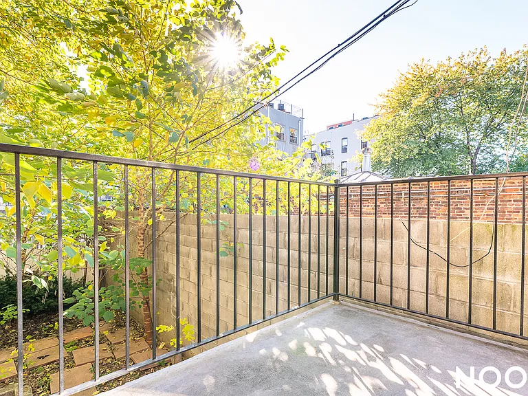 820 Dekalb Ave #2B — Photo 10