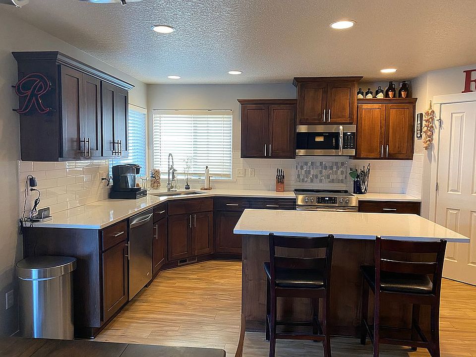 1st image of 6006 NE 50th Ave
