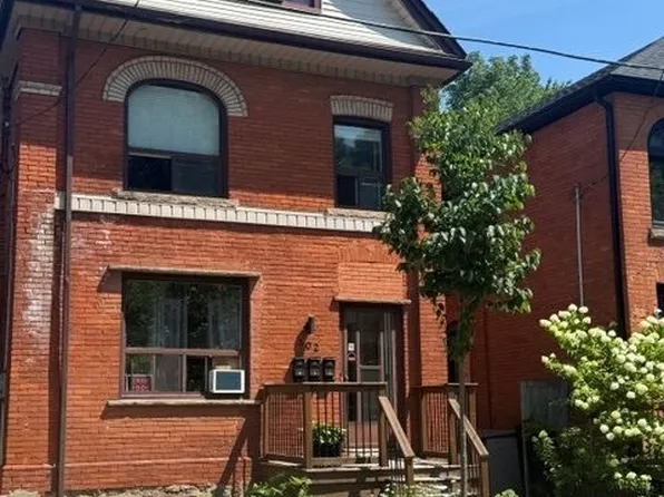 302 Jackson St W #2, Hamilton, ON L8P 1M7
