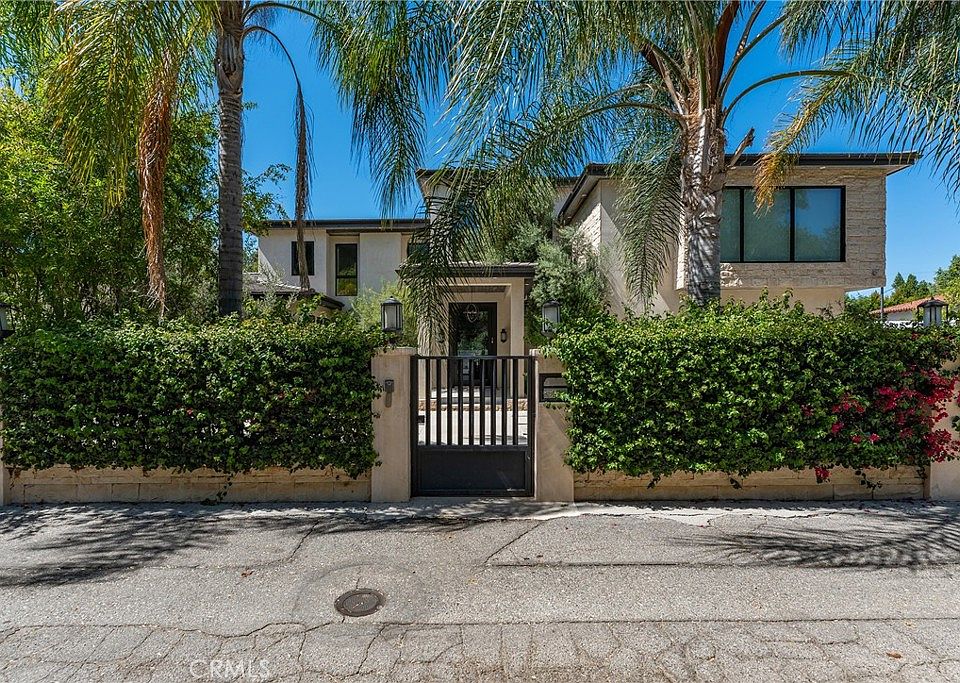 1st image of 5334 Encino Ave