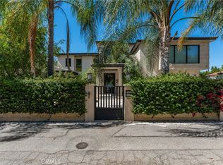 5334 Encino Ave, Encino, CA 91316