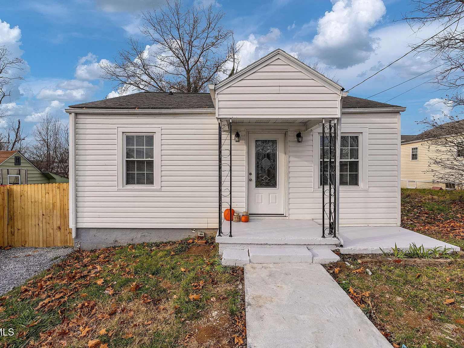2 bed, 728 sqft, $1,425 — Photo 2