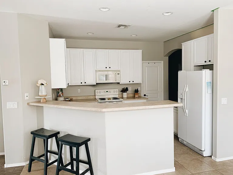 13547 W Country Gables Dr — Photo 5