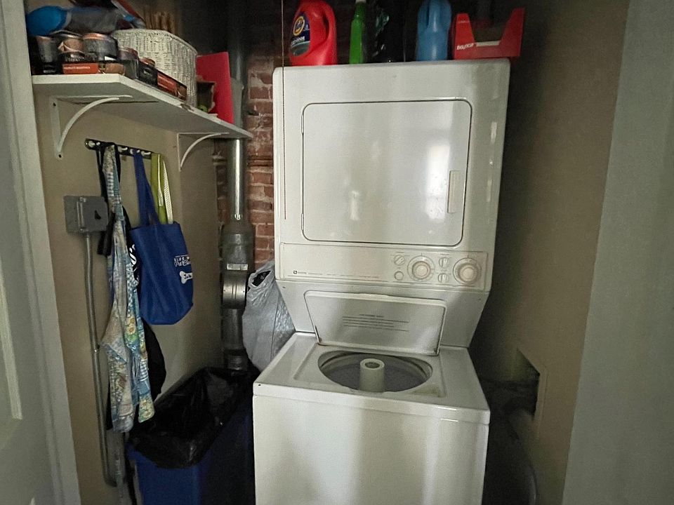 902 Military St Apt 2, photo 6