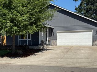 88075 3rd St, Veneta, OR 97487