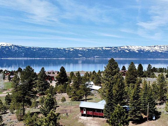 2nd image of 34 Mountain Air Dr