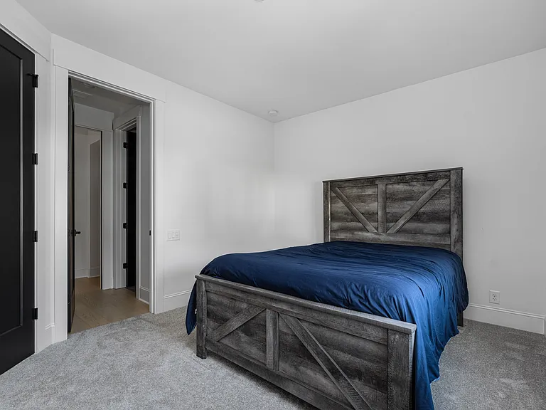 10119 Laurier Ln — Photo 54