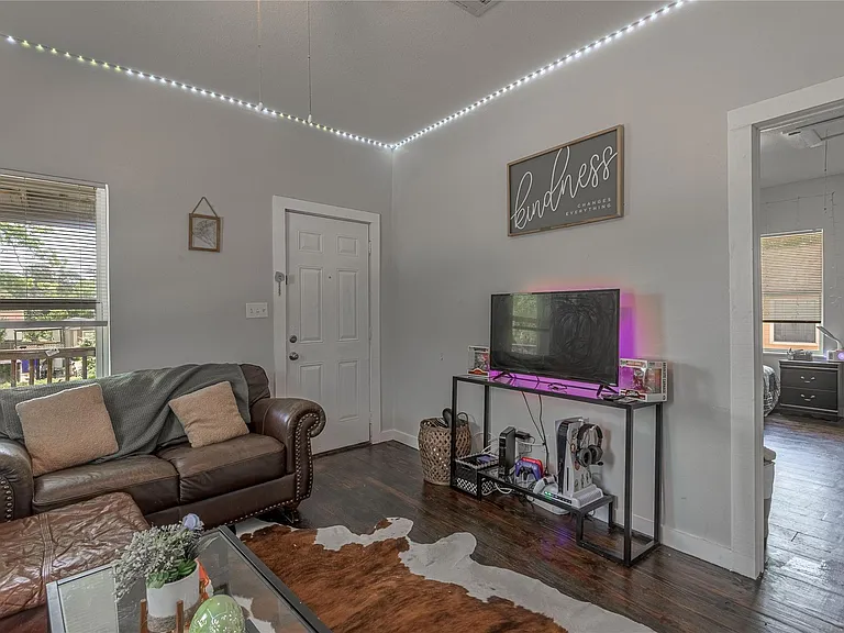 3210 Elks Dr — Photo 7