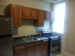 423 Chambers Ave APT A, Camden, NJ 08103